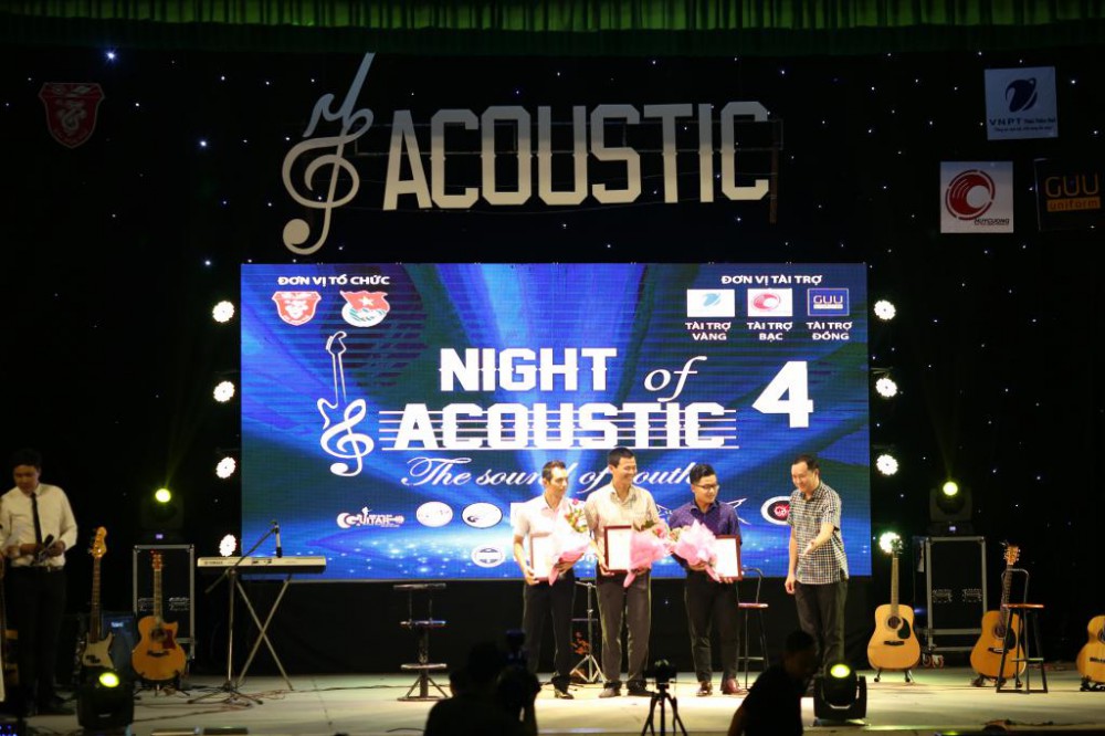 Đêm nhạc Acoustic của sinh viên Đại học Huế